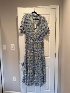 NWT Max Studio Blue Floral Puff-Sleeve Maxi Dress